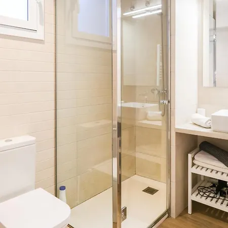 Ganganell Atic Apartamento Con Terraza En Besalu Exterior photo