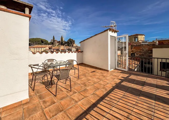 Ganganell Atic Apartamento Con Terraza En Besalu