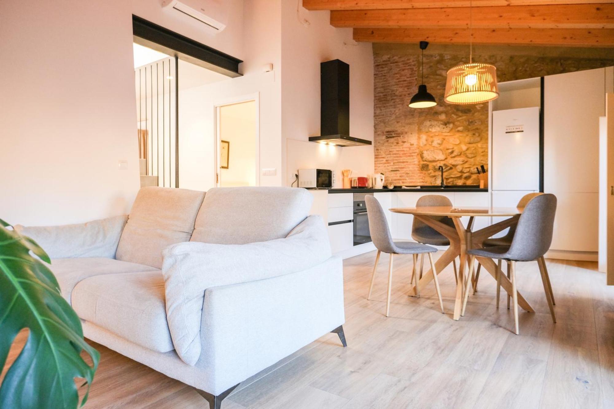Ganganell Atic Con Terraza En Besalu