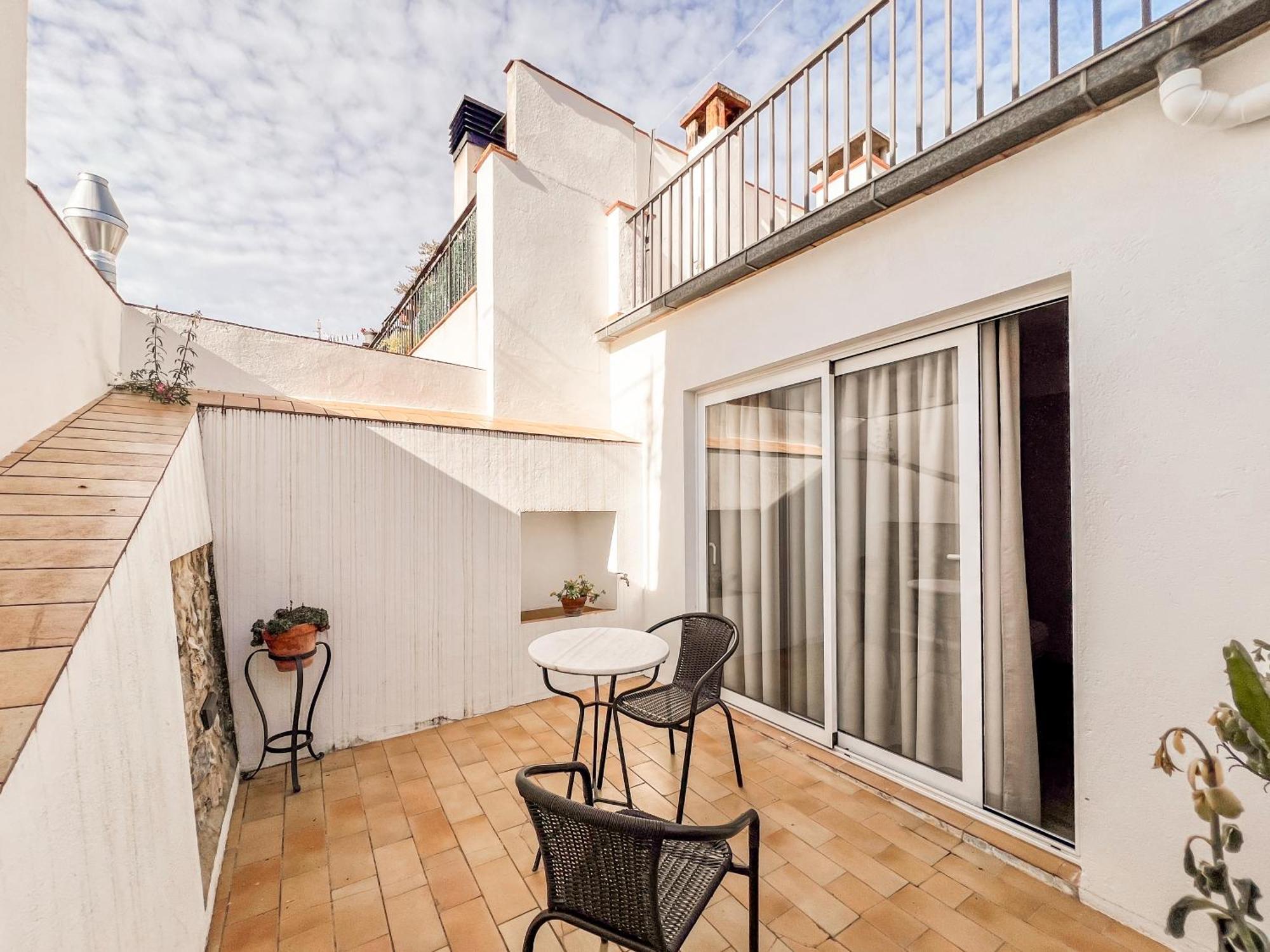 Ganganell Atic Con Terraza En *